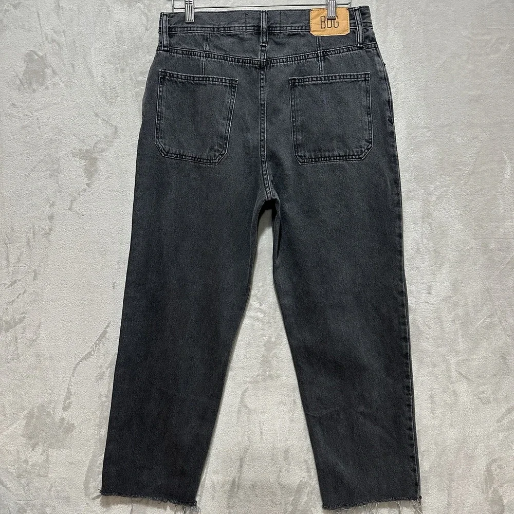 BDG Urban Outfitters Bow Fit Women's 31 Straight Leg Denim Jeans Raw Cut Hem
